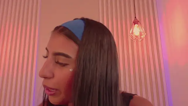 victoria figueroa online show from 2, 7, 2026