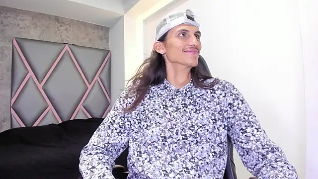 Snapshot of Noha-Smith chatting on 5, 2, 2026 Noha-Smith online show from 5, 2, 2026