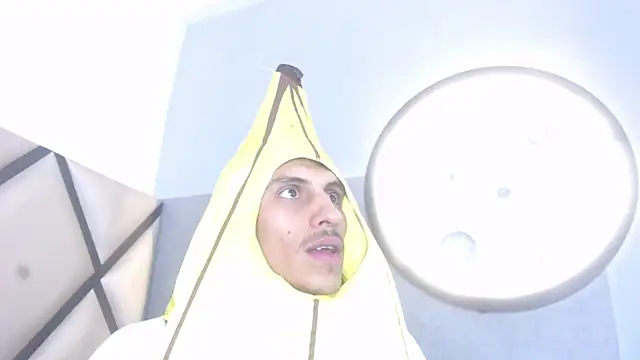 Snapshot of Noha-Smith chatting on 13, 2, 2026 Noha-Smith online show from 13, 2, 2026