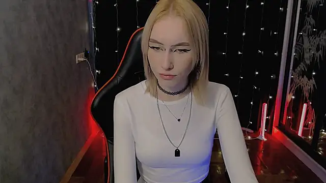 Snapshot of crybambi chatting on 6, 2, 2026 crybambi online show from 6, 2, 2026