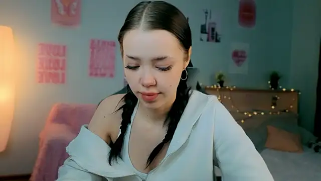 Vexnexe online show from 2, 2, 2026