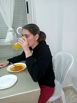 laparejaideal08 online show from 9, 3, 2026