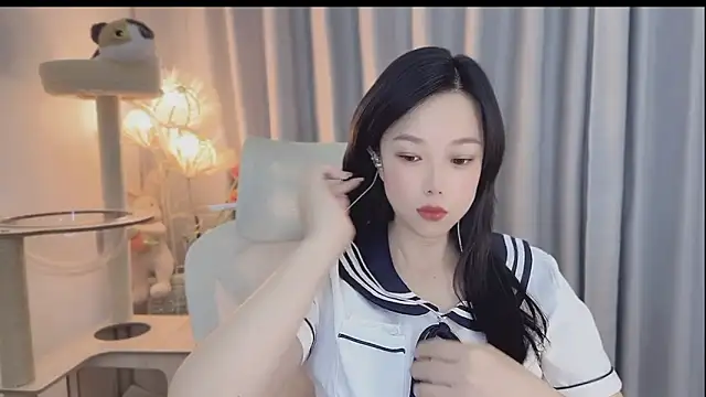 Yumi yuni online show from 9, 5, 2026