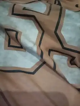 hot-luna- online show from 17, 4, 2026