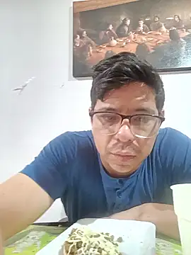 Snapshot of Yankoloco92 chatting on 8, 7, 2026 Yankoloco92 online show from 8, 7, 2026