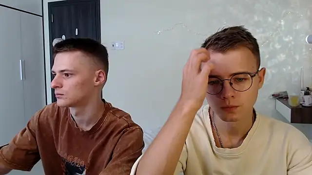 NikiKerryCum online show from 11, 6, 2026