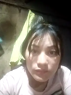 Snapshot of Momo-biki chatting on 26, 4, 2026 Momo-biki online show from 26, 4, 2026