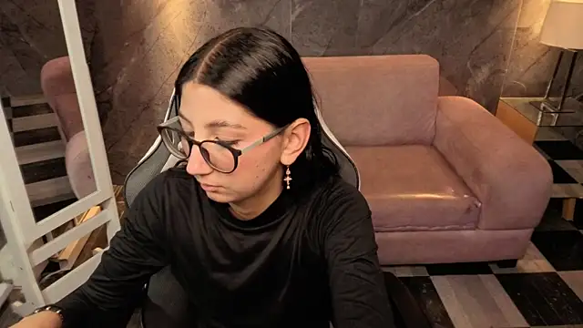 Sophie jones b online show from 20, 2, 2026