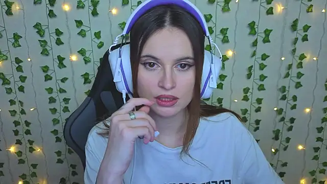 Snapshot of AliceIMonta chatting on 21, 2, 2026 AliceIMonta online show from 21, 2, 2026