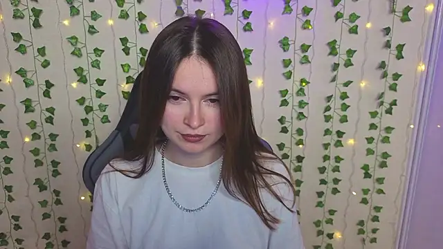 Snapshot of AliceIMonta chatting on 27, 2, 2026 AliceIMonta online show from 27, 2, 2026