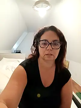 pulpeuse64 online show from 12, 4, 2026