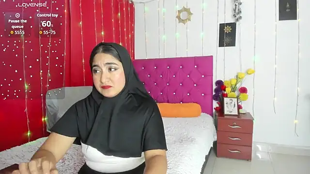 Snapshot of SamiraAwada chatting on 7, 5, 2026 SamiraAwada online show from 7, 5, 2026