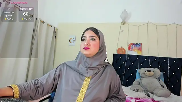 Snapshot of SamiraAwada chatting on 12, 5, 2026 SamiraAwada online show from 12, 5, 2026