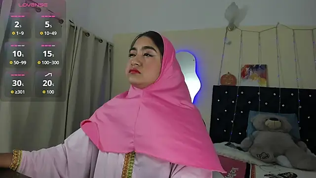 Snapshot of SamiraAwada chatting on 15, 5, 2026 SamiraAwada online show from 15, 5, 2026