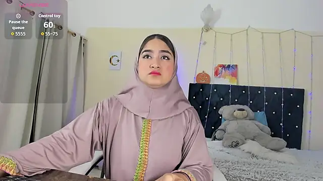 Snapshot of SamiraAwada chatting on 16, 5, 2026 SamiraAwada online show from 16, 5, 2026