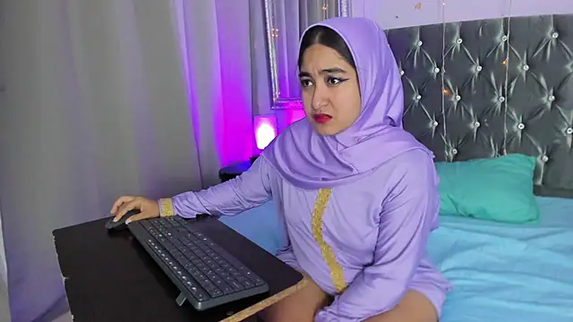 Snapshot of SamiraAwada chatting on 2, 7, 2026 SamiraAwada online show from 2, 7, 2026
