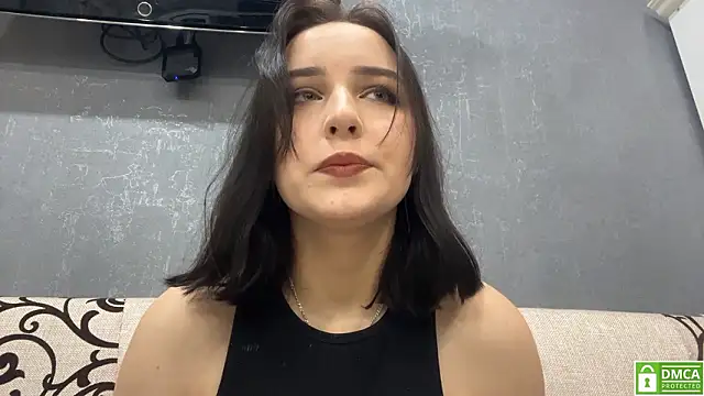 Snapshot of Sylynisem chatting on 3, 2, 2026 Sylynisem online show from 3, 2, 2026