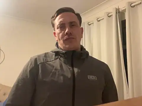 malcolm2334 online show from 9, 4, 2026