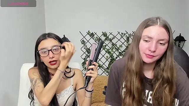 nana  rousse online show from 25, 2, 2026