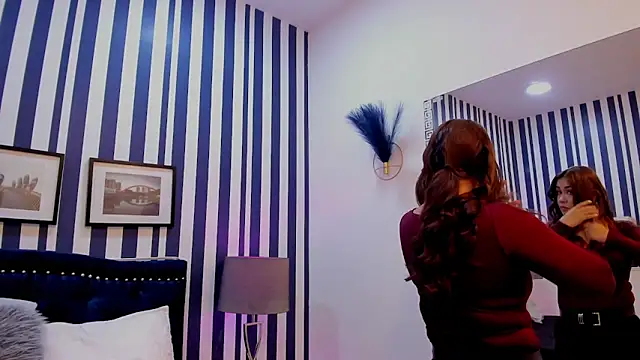 TherezaLarson online show from 8, 4, 2026