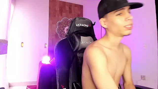 Snapshot of juan_posada chatting on 14, 2, 2026 juan posada online show from 14, 2, 2026