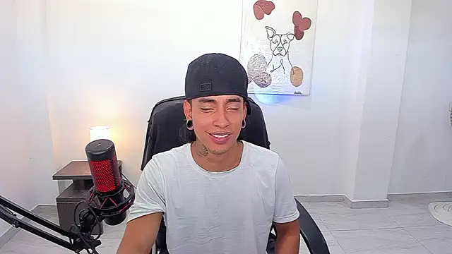 Snapshot of paisa_hotx chatting on 22, 2, 2026 paisa hotx online show from 22, 2, 2026