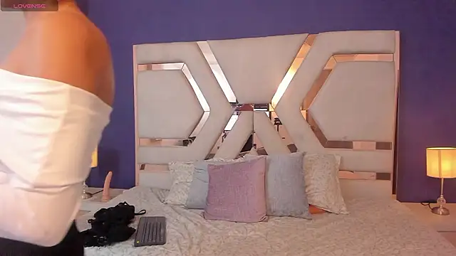 Sara Evaanns online show from 12, 2, 2026