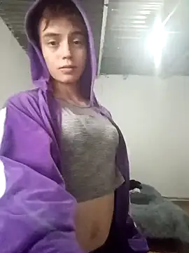 Snapshot of Brenda_Tina699 chatting on 10, 2, 2026 Brenda Tina699 online show from 10, 2, 2026