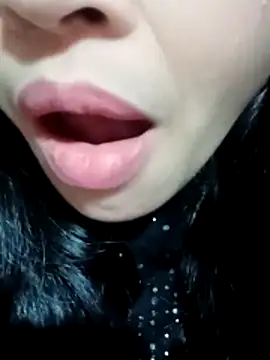 Snapshot of Hana-love2026 chatting on 5, 2, 2026 Hana-love2026 online show from 5, 2, 2026