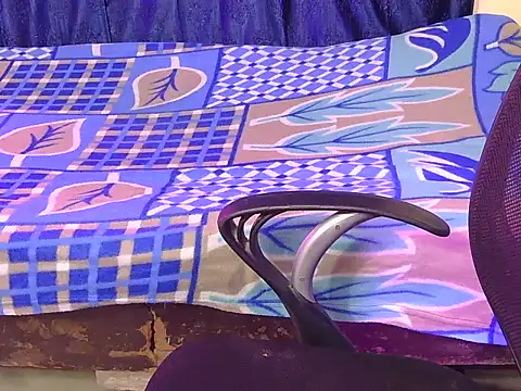 cute-manvii online show from 13, 2, 2026