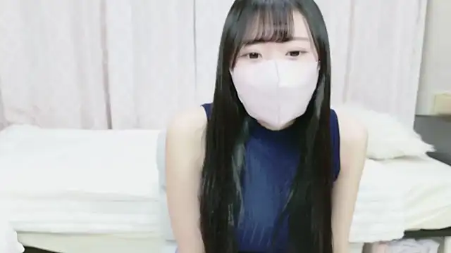 Snapshot of MOE_o0 chatting on 4, 2, 2026 MOE o0 online show from 4, 2, 2026