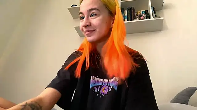 Snapshot of EmilyHein chatting on 20, 2, 2026 EmilyHein online show from 20, 2, 2026