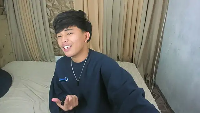 xlovercutietwink online show from 14, 4, 2026