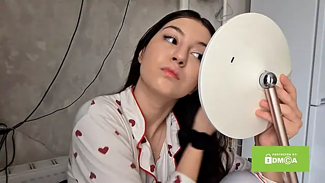 ZyntraLoom online show from 18, 2, 2026