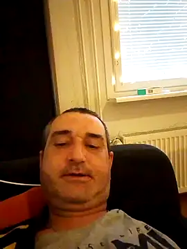 Snapshot of markostoitchev12 chatting on 24, 11, 2025 markostoitchev12 online show from 24, 11, 2025