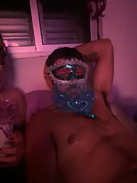 ParejaCanaria12 online show from 5, 2, 2026