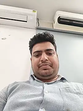 Snapshot of hunterkingshan chatting on 15, 5, 2026 hunterkingshan online show from 15, 5, 2026