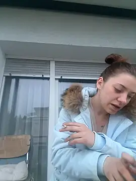 SofieKayla online show from 12, 4, 2026