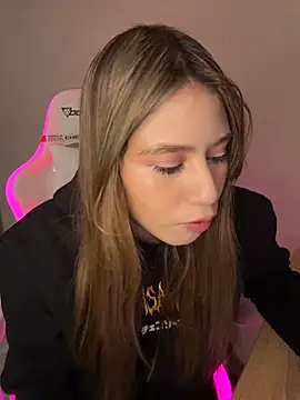 romyamo online show from 8, 4, 2026