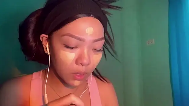 Snapshot of TerisaYellow chatting on 12, 2, 2026 TerisaYellow online show from 12, 2, 2026