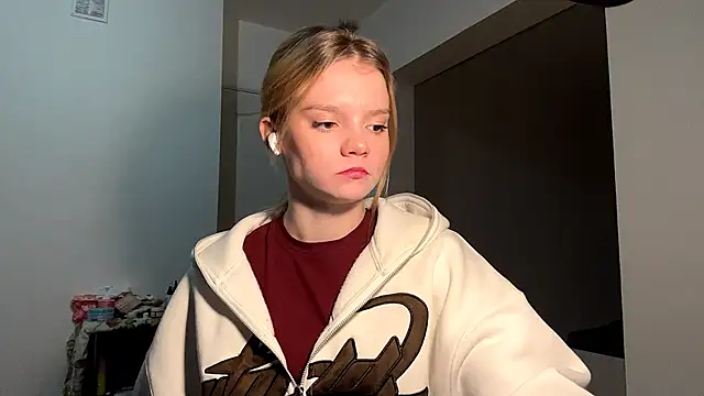 Tiffany Muse online show from 25, 2, 2026