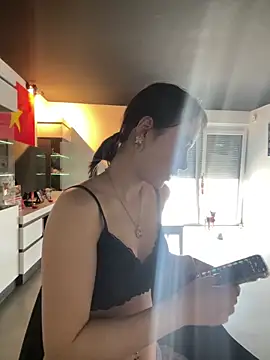 Just-Lilly online show from 9, 4, 2026