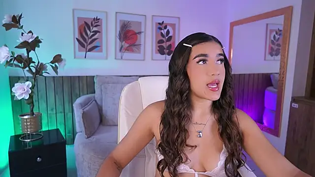 IvyGrabes online show from 22, 5, 2026