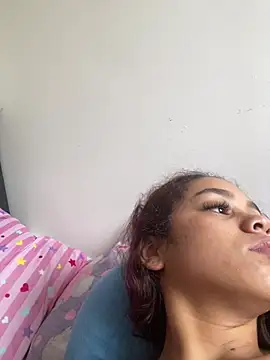 Snapshot of CarolineFyre chatting on 27, 6, 2026 CarolineFyre online show from 27, 6, 2026