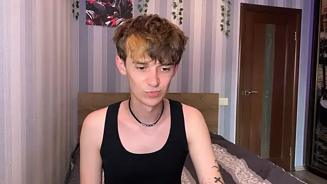 Snapshot of Sweet_Dude chatting on 24, 6, 2026 Sweet Dude online show from 24, 6, 2026