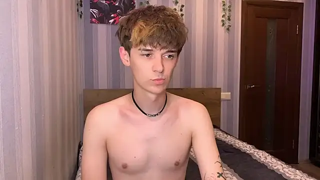Snapshot of Sweet_Dude chatting on 8, 7, 2026 Sweet Dude online show from 8, 7, 2026