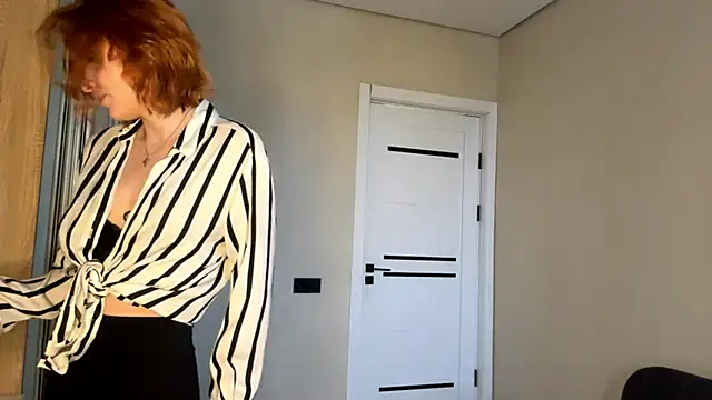 Snapshot of LuxuryRita chatting on 23, 2, 2026 LuxuryRita online show from 23, 2, 2026