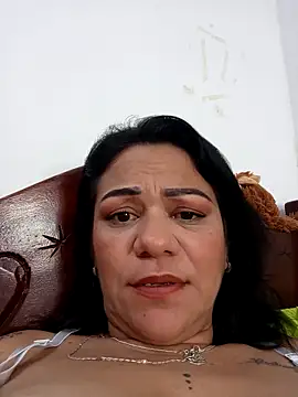 Snapshot of Dafne_77 chatting on 1, 5, 2026 Dafne 77 online show from 1, 5, 2026
