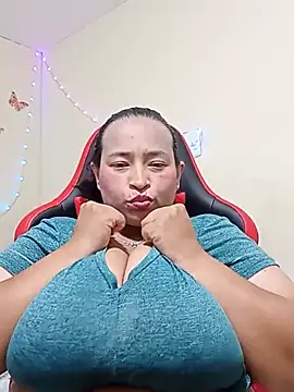 BustySexy Nataly online show from 30, 7, 2026