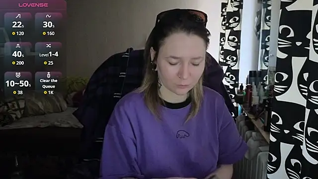 Snapshot of Ozalin_ chatting on 4, 2, 2026 Ozalin online show from 4, 2, 2026